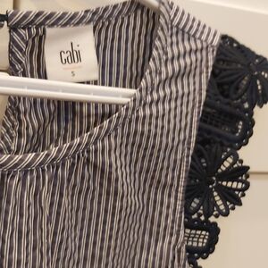 CAbi lace flutter top